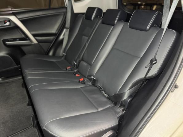 Toyota RAV4 IV (XA40) Рестайлинг с пробегом 2017 года, цена 2 699 000 рублей, 142211 км, внедорожник, Автокод Объявления