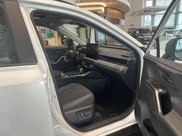 Toyota Wildlander II с пробегом 2026 года, цена 4 800 000 рублей, 1 км, внедорожник, Автокод Объявления