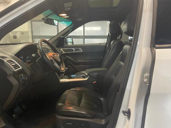 Ford Explorer V с пробегом 2013 года, цена 1 299 000 рублей, 303000 км, внедорожник, Автокод Объявления