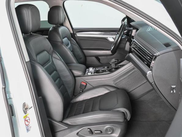 Volkswagen Touareg III с пробегом 2020 года, цена 6 499 000 рублей, 137635 км, внедорожник, Автокод Объявления