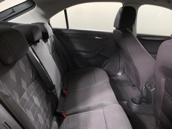 Volkswagen Polo VI с пробегом 2021 года, цена 1 360 000 рублей, 186539 км, лифтбек, Автокод Объявления