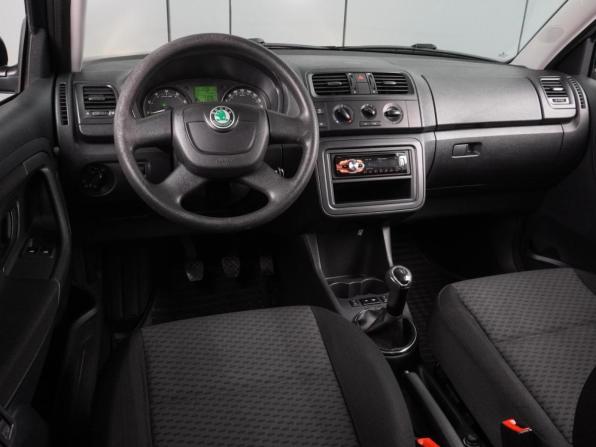 Skoda Fabia II Рестайлинг с пробегом 2012 года, цена 774 000 рублей, 131048 км, хэтчбек, Автокод Объявления