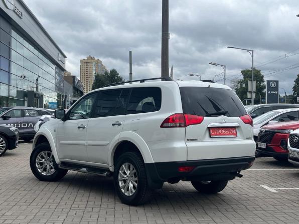 Mitsubishi Pajero Sport II Рестайлинг с пробегом 2015 года, цена 1 899 000 рублей, 175700 км, внедорожник, Автокод Объявления