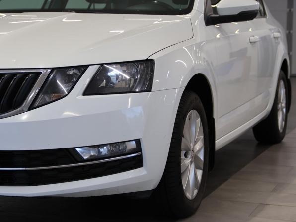 Skoda Octavia III (A7) Рестайлинг с пробегом 2018 года, цена 1 394 000 рублей, 154352 км, лифтбек, Автокод Объявления
