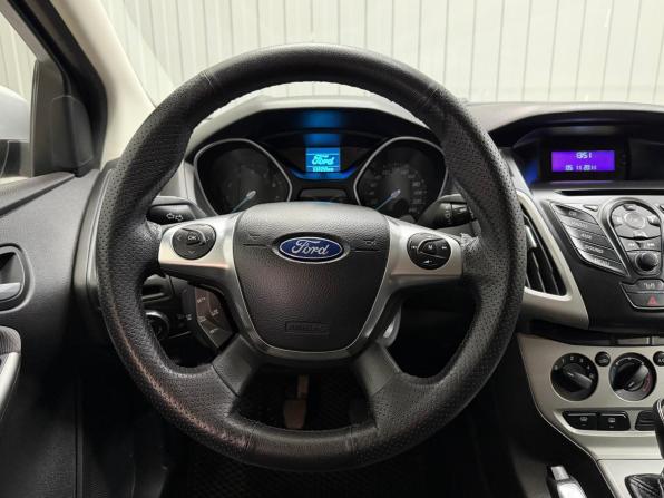 Ford Focus III с пробегом 2011 года, цена 830 000 рублей, 137254 км, седан, Автокод Объявления