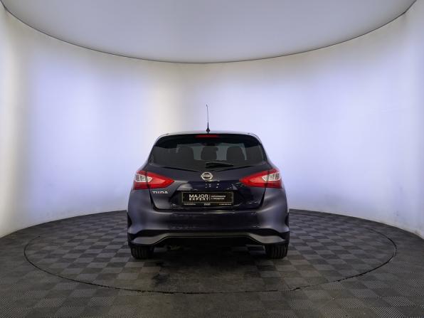 Nissan Tiida II с пробегом 2015 года, цена 1 050 000 рублей, 137295 км, хэтчбек, Автокод Объявления
