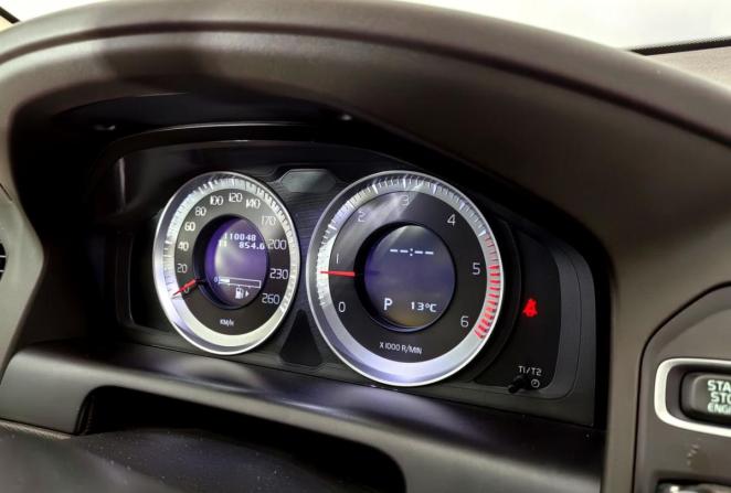 Volvo XC60 I с пробегом 2012 года, цена 2 050 000 рублей, 110000 км, внедорожник, Автокод Объявления