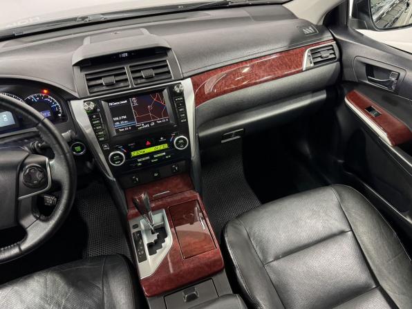 Toyota Camry VII (XV50) с пробегом 2013 года, цена 1 620 000 рублей, 286000 км, седан, Автокод Объявления