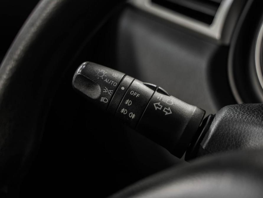 Nissan Tiida I Санкт-Петербург  - изображение 16