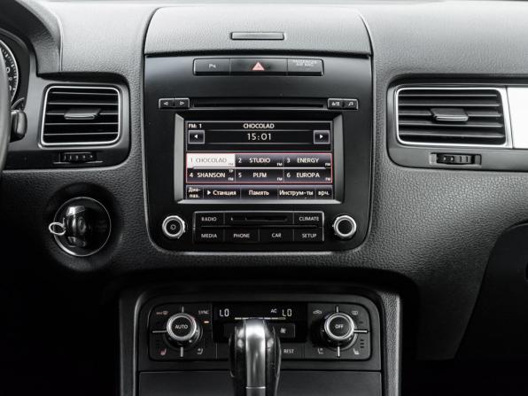 Volkswagen Touareg II с пробегом 2012 года, цена 1 895 000 рублей, 239372 км, внедорожник, Автокод Объявления