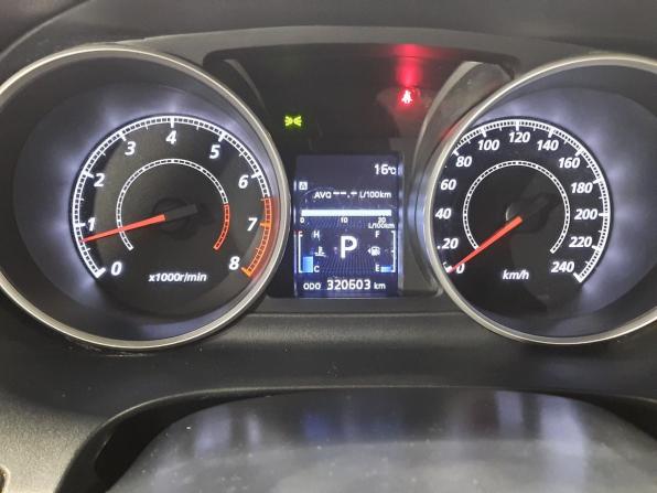 Mitsubishi Outlander II Рестайлинг с пробегом 2010 года, цена 818 000 рублей, 320000 км, внедорожник, Автокод Объявления