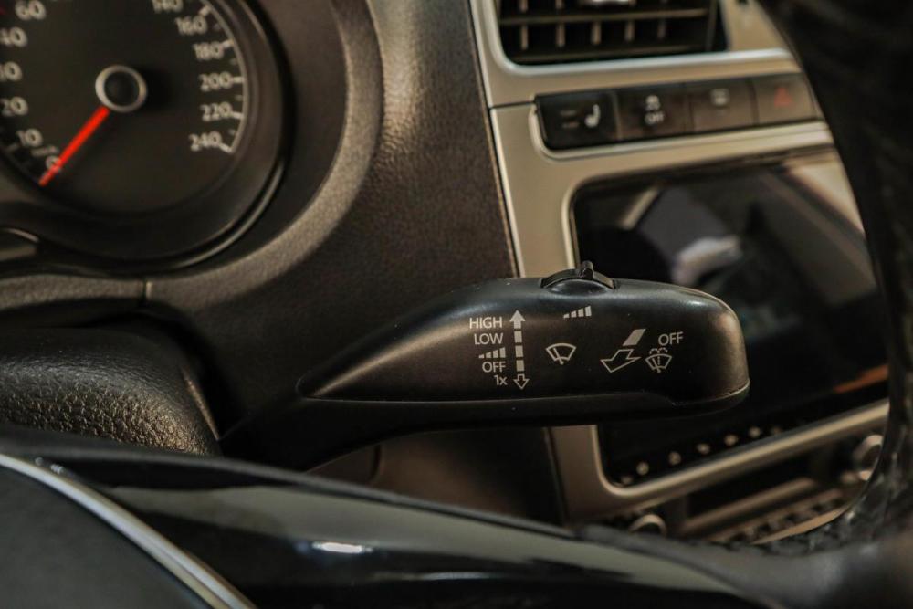 Volkswagen Polo V Рестайлинг Челябинск  - изображение 14