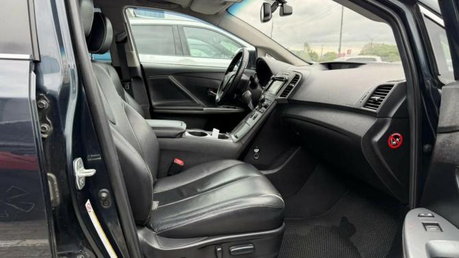 Toyota Venza I Рестайлинг с пробегом 2014 года, цена 2 000 000 рублей, 214267 км, внедорожник, Автокод Объявления