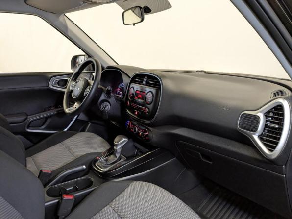 Kia Soul III с пробегом 2022 года, цена 2 350 000 рублей, 30967 км, хэтчбек, Автокод Объявления