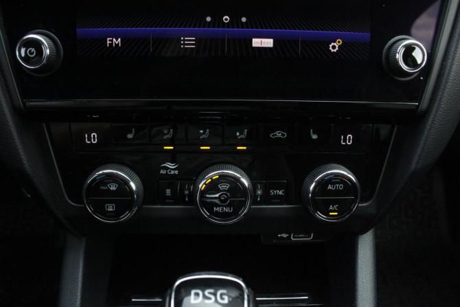 Skoda Octavia III (A7) Рестайлинг с пробегом 2020 года, цена 2 165 000 рублей, 169242 км, лифтбек, Автокод Объявления