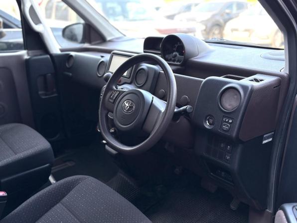 Toyota Spade с пробегом 2015 года, цена 889 000 рублей, 104650 км, минивэн, Автокод Объявления