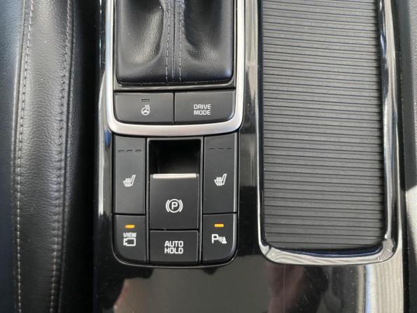 Kia Optima IV Рестайлинг с пробегом 2019 года, цена 1 995 000 рублей, 150458 км, седан, Автокод Объявления