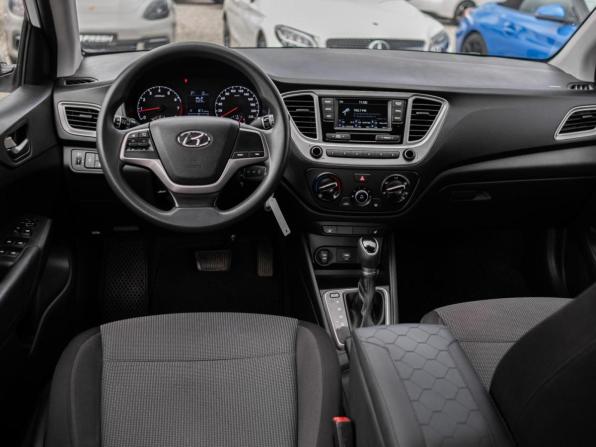 Hyundai Solaris II с пробегом 2019 года, цена 1 499 000 рублей, 64539 км, седан, Автокод Объявления