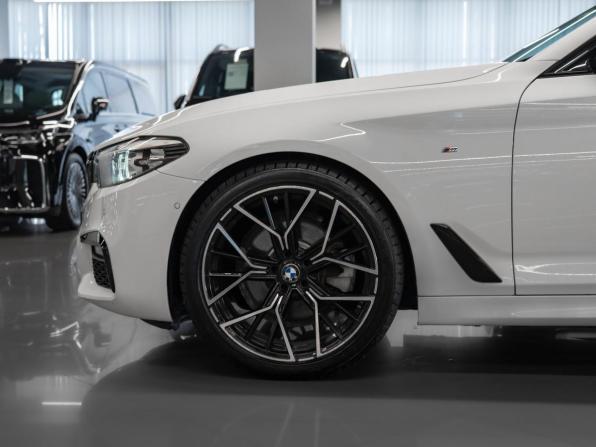 BMW 5 серии V (E60/E61) Рестайлинг с пробегом 2019 года, цена 4 400 000 рублей, 60280 км, седан, Автокод Объявления