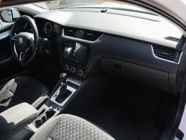 Skoda Octavia III (A7) с пробегом 2016 года, цена 1 400 000 рублей, 160021 км, лифтбек, Автокод Объявления