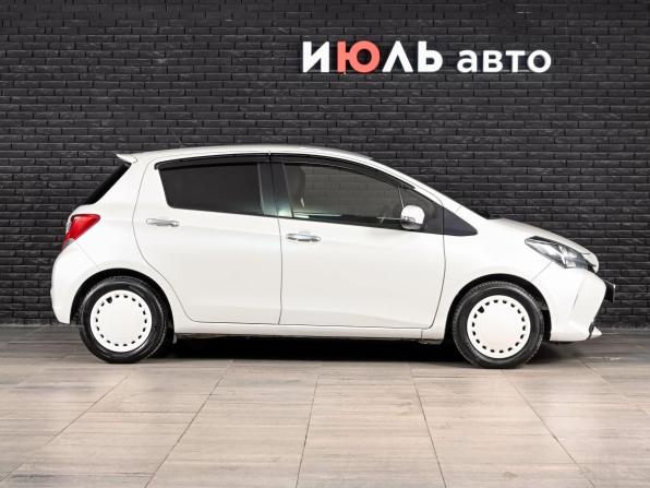 Toyota Vitz III (XP130) Рестайлинг с пробегом 2016 года, цена 1 000 000 рублей, 138870 км, хэтчбек, Автокод Объявления