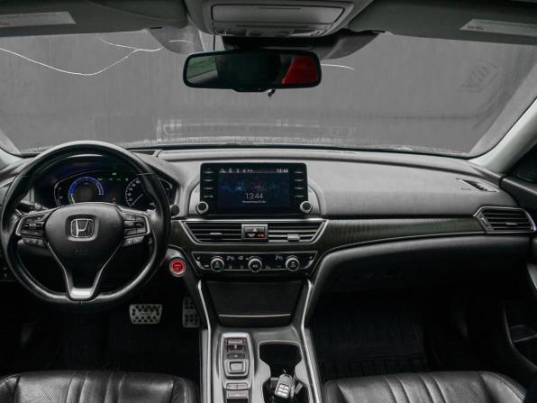 Honda Accord X с пробегом 2018 года, цена 1 950 000 рублей, 192321 км, седан, Автокод Объявления