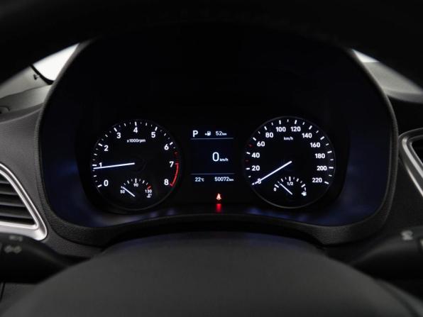 Hyundai Solaris II с пробегом 2019 года, цена 1 635 055 рублей, 50072 км, седан, Автокод Объявления