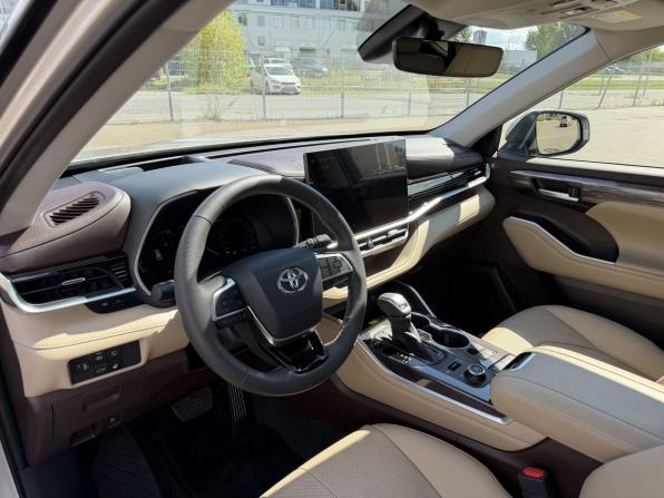Toyota Highlander IV (XU70) с пробегом 2026 года, цена 5 550 000 рублей, 25 км, внедорожник, Автокод Объявления