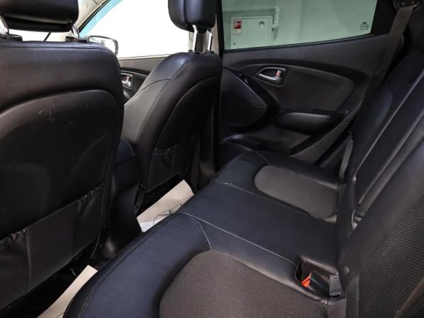 Hyundai ix35 I Рестайлинг с пробегом 2015 года, цена 1 255 000 рублей, 144070 км, внедорожник, Автокод Объявления