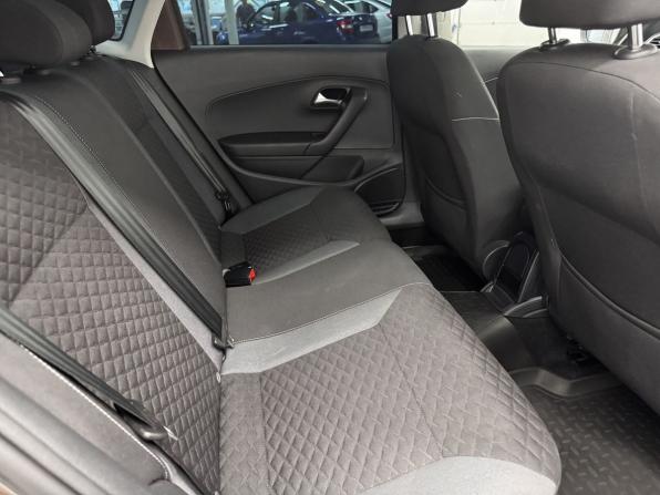 Volkswagen Polo V Рестайлинг с пробегом 2018 года, цена 1 620 000 рублей, 72192 км, седан, Автокод Объявления