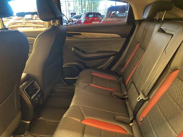 Haval F7x I Рестайлинг с пробегом 2022 года, цена 1 599 000 рублей, 120000 км, внедорожник, Автокод Объявления