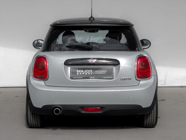 Mini Hatch III (F55/F56) Рестайлинг с пробегом 2018 года, цена 1 800 000 рублей, 73652 км, хэтчбек, Автокод Объявления