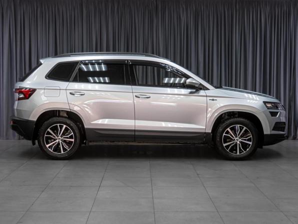 Skoda Karoq I с пробегом 2021 года, цена 2 099 000 рублей, 106187 км, внедорожник, Автокод Объявления