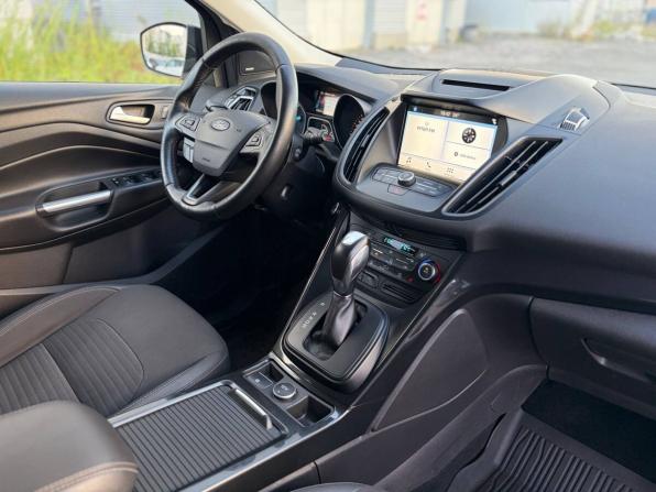 Ford Kuga II Рестайлинг с пробегом 2018 года, цена 1 485 000 рублей, 133000 км, внедорожник, Автокод Объявления