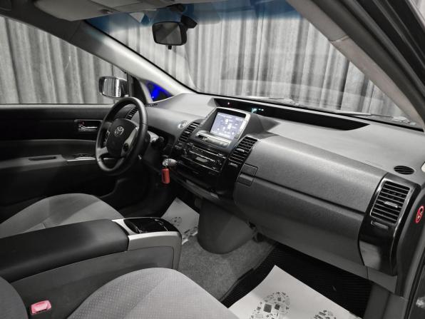 Toyota Prius II Рестайлинг (XW20) с пробегом 2008 года, цена 699 000 рублей, 322000 км, лифтбек, Автокод Объявления