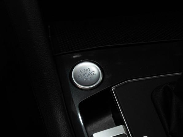 Volkswagen Tiguan II с пробегом 2020 года, цена 2 388 000 рублей, 142953 км, внедорожник, Автокод Объявления