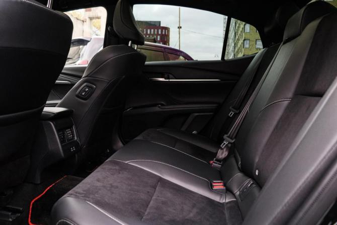 Toyota Camry IX (XV80) China Market с пробегом 2024 года, цена 3 799 000 рублей, 17213 км, седан, Автокод Объявления