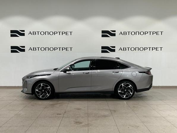 Changan Lamore с пробегом 2023 года, цена 1 899 000 рублей, 33609 км, седан, Автокод Объявления
