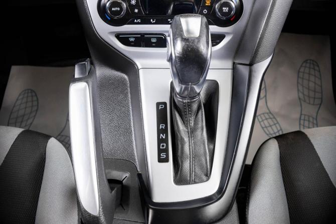 Ford Focus III с пробегом 2013 года, цена 679 000 рублей, 255635 км, хэтчбек, Автокод Объявления
