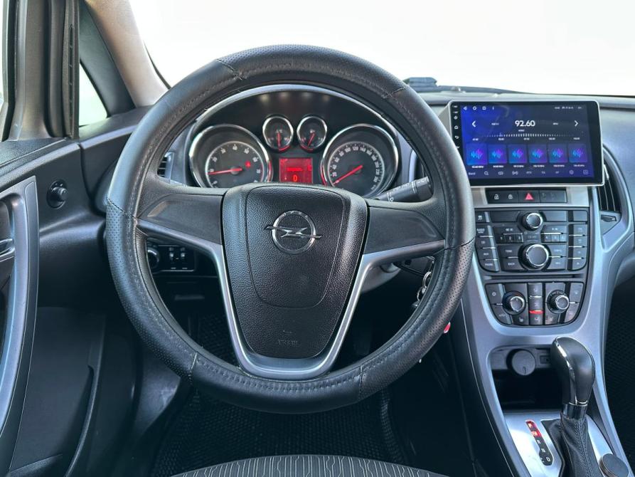 Opel Astra J Рестайлинг Екатеринбург  - изображение 5