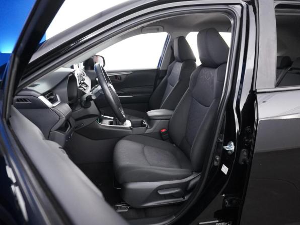 Toyota RAV4 V (XA50) с пробегом 2021 года, цена 2 499 046 рублей, 50166 км, внедорожник, Автокод Объявления
