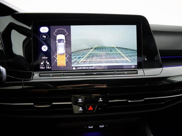 Volkswagen Golf VIII с пробегом 2021 года, цена 2 815 000 рублей, 53100 км, хэтчбек, Автокод Объявления