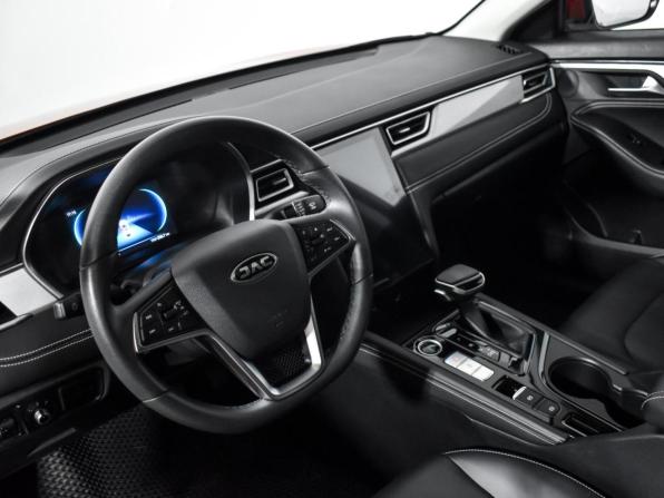 JAC J7 I с пробегом 2023 года, цена 1 540 600 рублей, 23500 км, лифтбек, Автокод Объявления