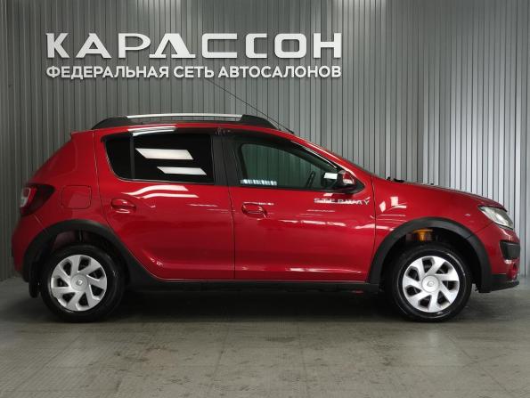 Renault Sandero II с пробегом 2015 года, цена 750 000 рублей, 168175 км, хэтчбек, Автокод Объявления