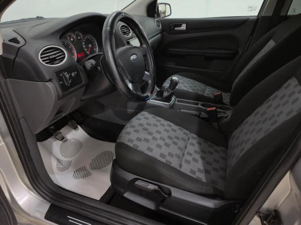 Ford Focus II с пробегом 2007 года, цена 400 000 рублей, 231525 км, хэтчбек, Автокод Объявления