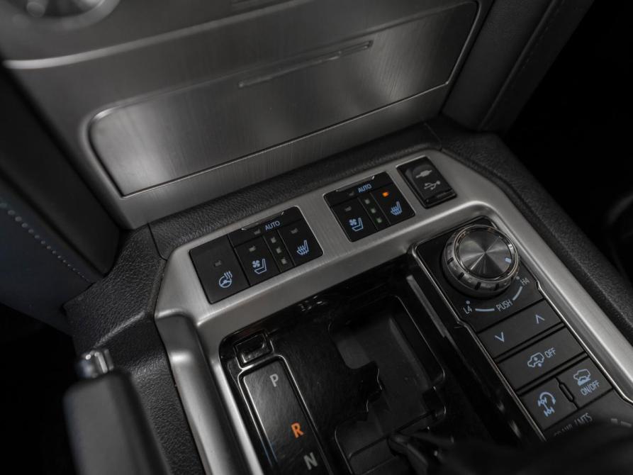 Toyota Land Cruiser 200 Series Рестайлинг 2 Москва  - изображение 28