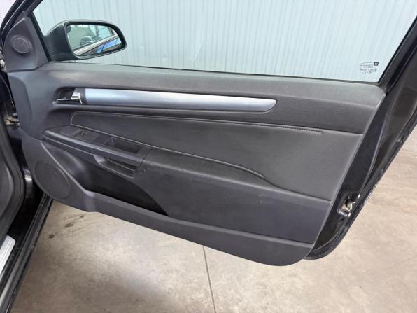 Opel Astra H Рестайлинг с пробегом 2007 года, цена 437 000 рублей, 274261 км, седан, Автокод Объявления
