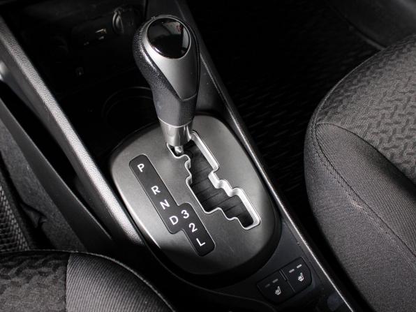 Kia Rio III Рестайлинг с пробегом 2016 года, цена 890 000 рублей, 138932 км, седан, Автокод Объявления
