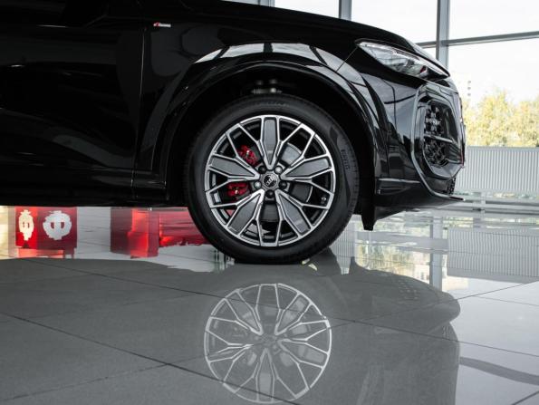 Audi Q5 III (GU) с пробегом 2025 года, цена 6 150 000 рублей, 5758 км, внедорожник, Автокод Объявления
