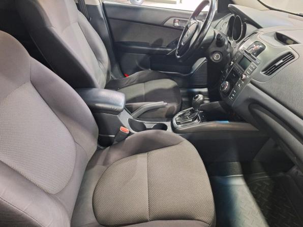 Kia Cerato II с пробегом 2012 года, цена 578 000 рублей, 268434 км, седан, Автокод Объявления